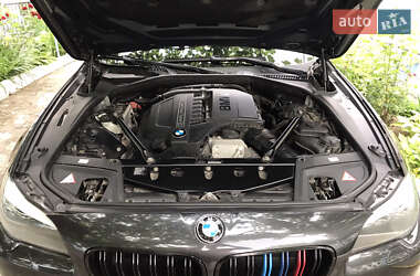 Седан BMW 5 Series 2012 в Новоднестровске