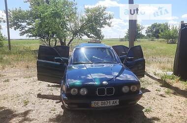 Седан BMW 5 Series 1990 в Новой Одессе