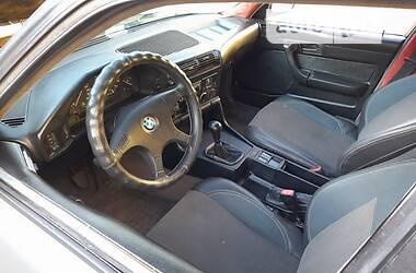 Седан BMW 5 Series 1990 в Рівному