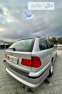 Універсал BMW 5 Series 2000 в Києві
