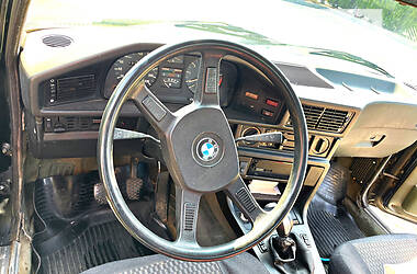 Седан BMW 5 Series 1982 в Днепре
