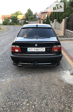 Седан BMW 5 Series 1996 в Иршаве