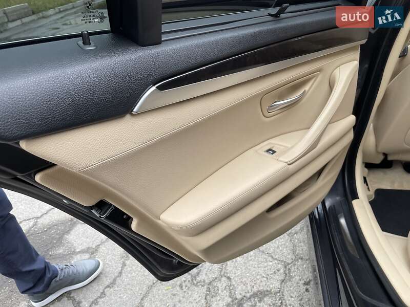 Седан BMW 5 Series 2011 в Киеве
