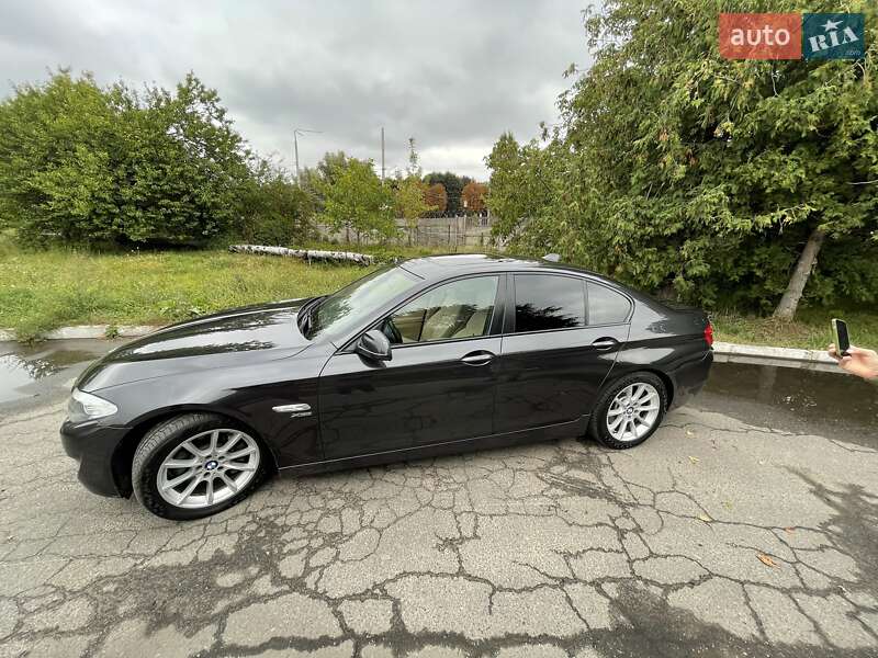 Седан BMW 5 Series 2011 в Киеве