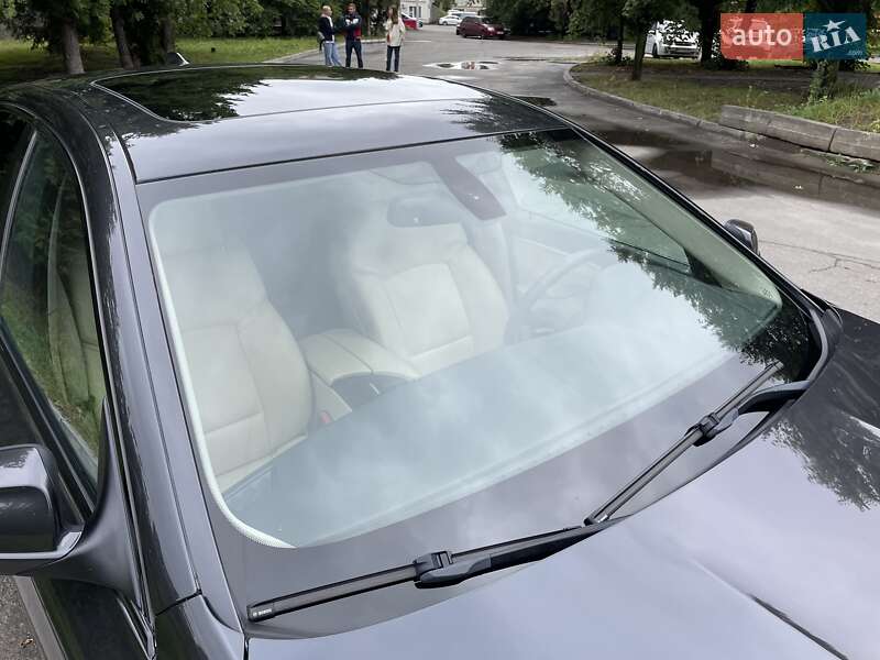 Седан BMW 5 Series 2011 в Киеве