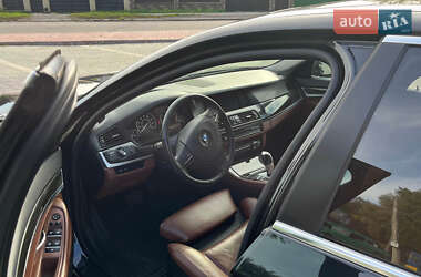 Седан BMW 5 Series 2013 в 