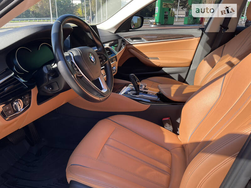 Седан BMW 5 Series 2017 в Киеве