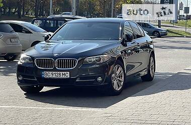 Седан BMW 5 Series 2016 в Львові