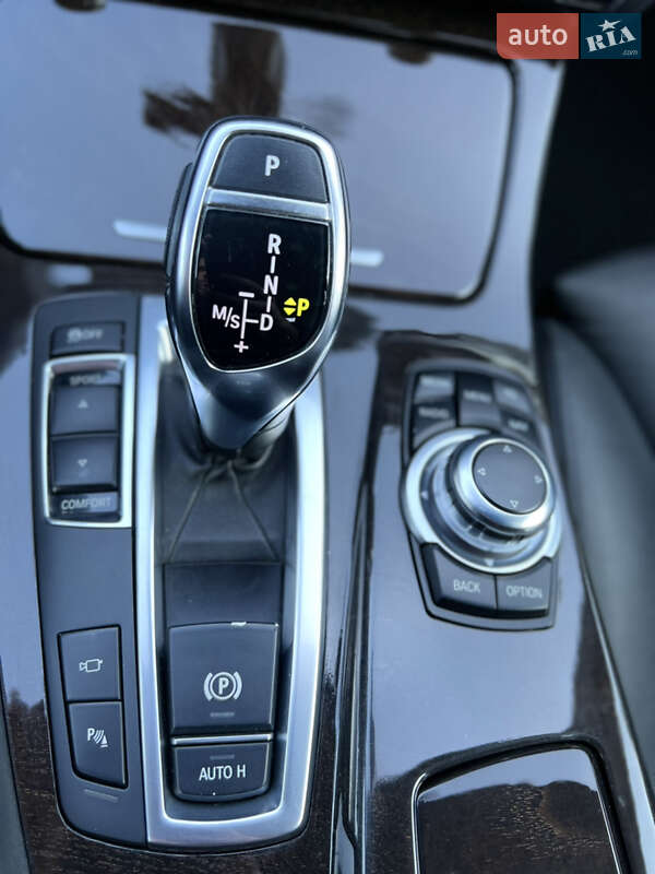 Седан BMW 5 Series 2013 в Львові