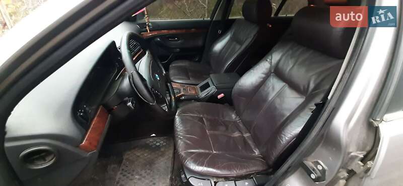 Седан BMW 5 Series 1996 в Луцке