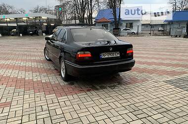 Седан BMW 5 Series 1997 в Запорожье