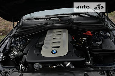 Седан BMW 5 Series 2005 в 