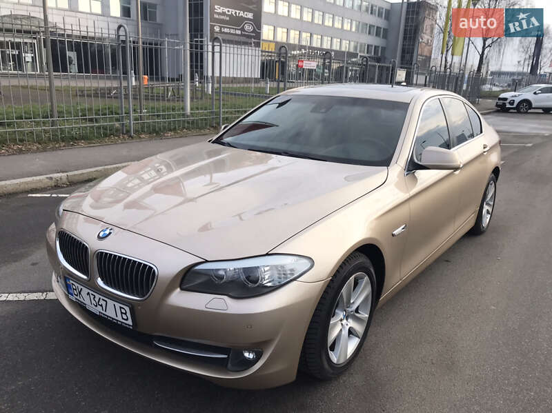 BMW 5 Series 2010 BMW 5 Series 2010