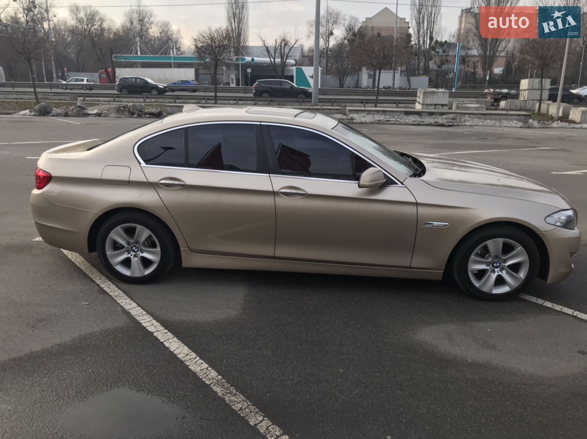 2010 BMW 5er - мініатюра 11