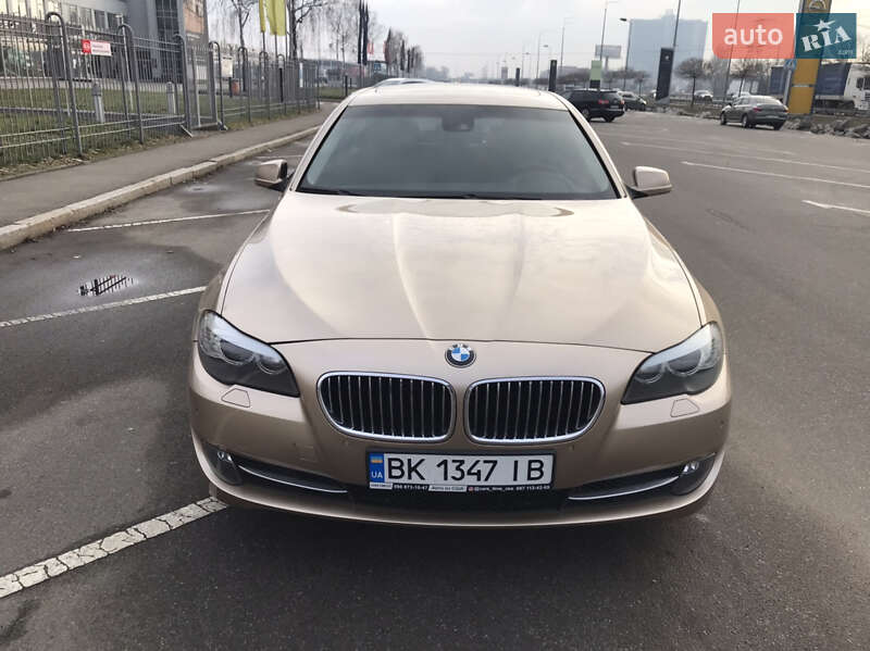 Седан BMW 5 Series 2010 в Києві