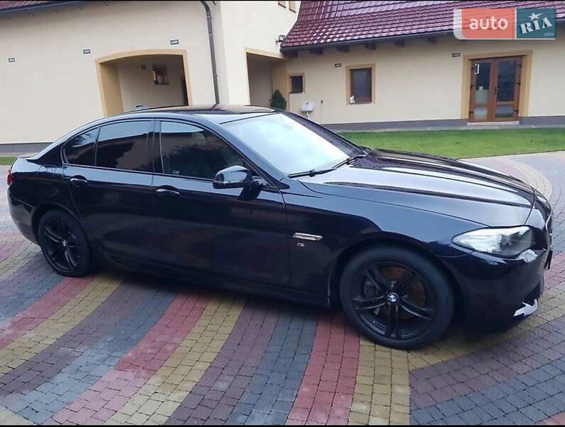 Седан BMW 5 Series 2015 в Рахове