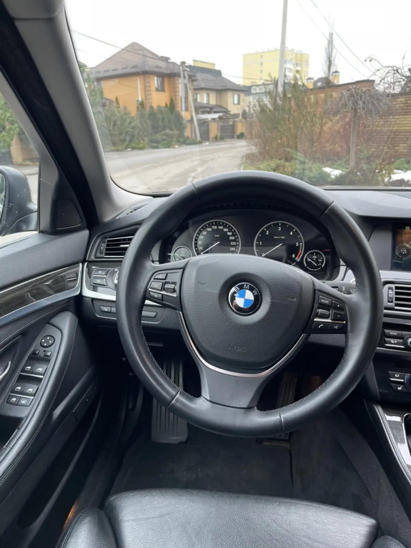 2012 BMW 5er - мініатюра 7