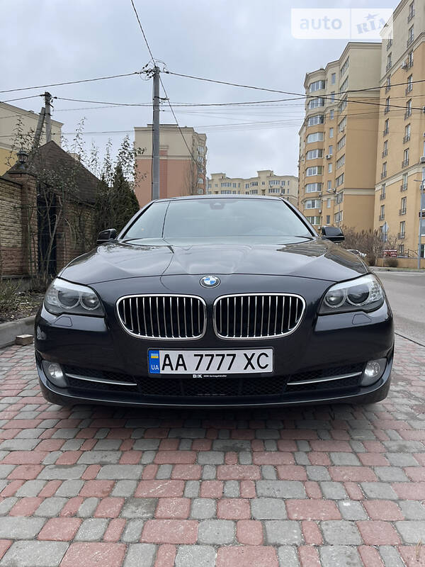 Седан BMW 5 Series 2012 в Києві