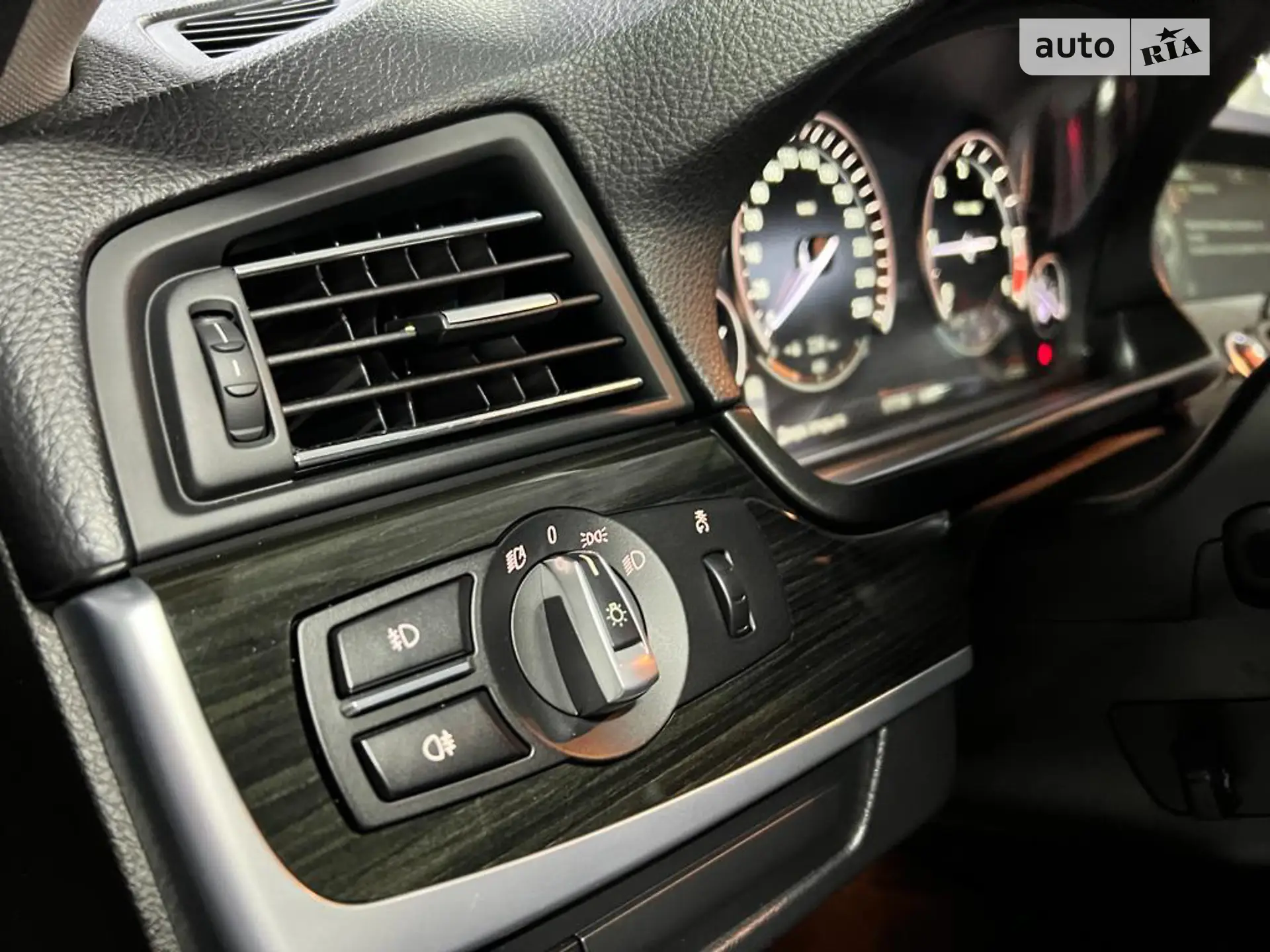 2012 BMW 5er - мініатюра 30