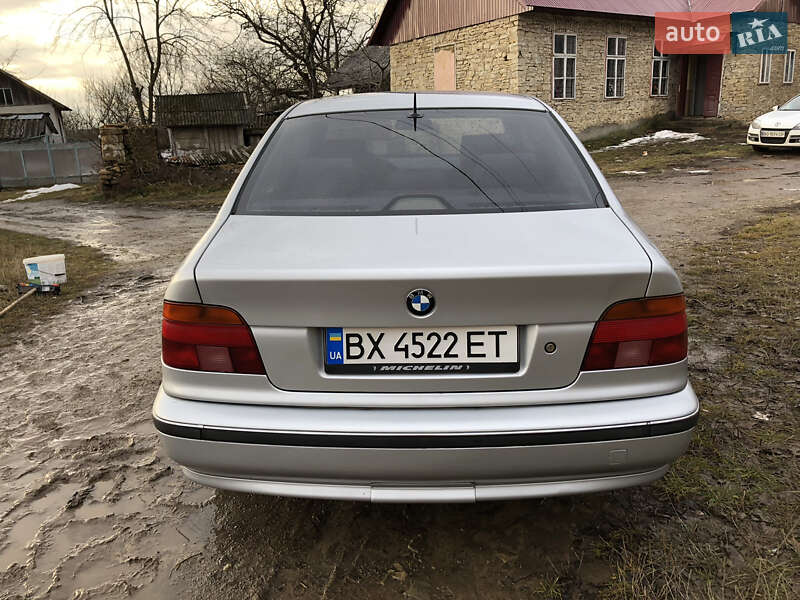 Седан BMW 5 Series 2000 в Каменец-Подольском