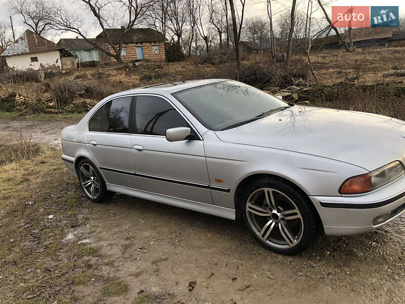 Седан BMW 5 Series 2000 в Каменец-Подольском