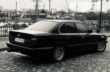 Седан BMW 5 Series 1990 в 