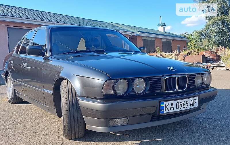 Седан BMW 5 Series 1993 в 