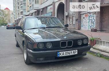 Седан BMW 5 Series 1993 в 