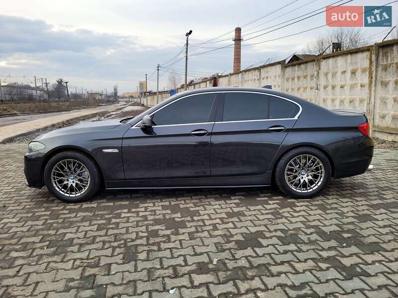Седан BMW 5 Series 2011 в Хмельницькому