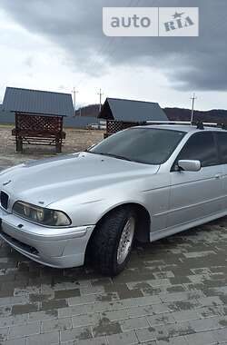 Универсал BMW 5 Series 2001 в Тячеве