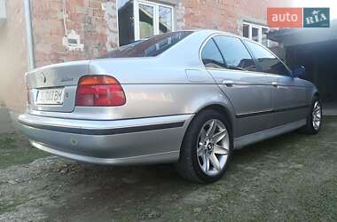 Седан BMW 5 Series 1996 в Чернівцях