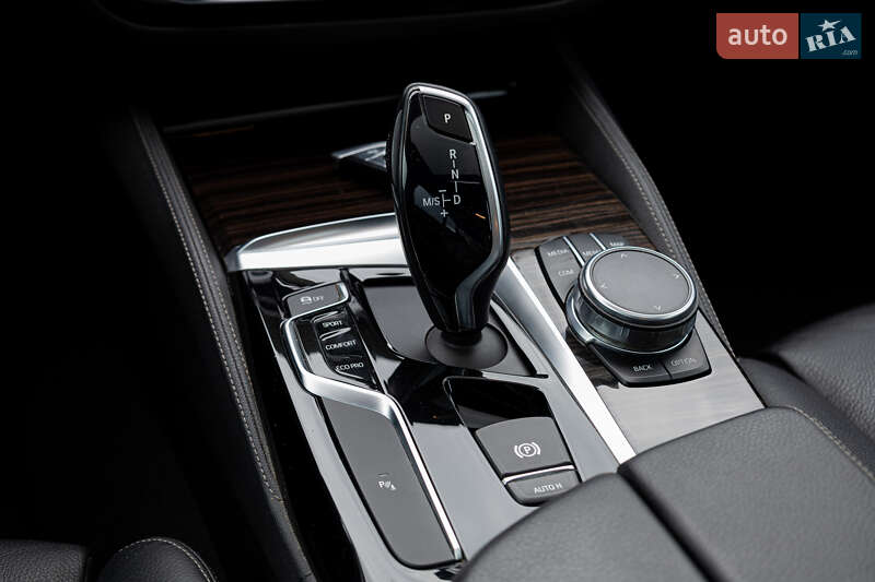Седан BMW 5 Series 2017 в Киеве фото 21 Седан BMW 5 Series 2017 в Киеве