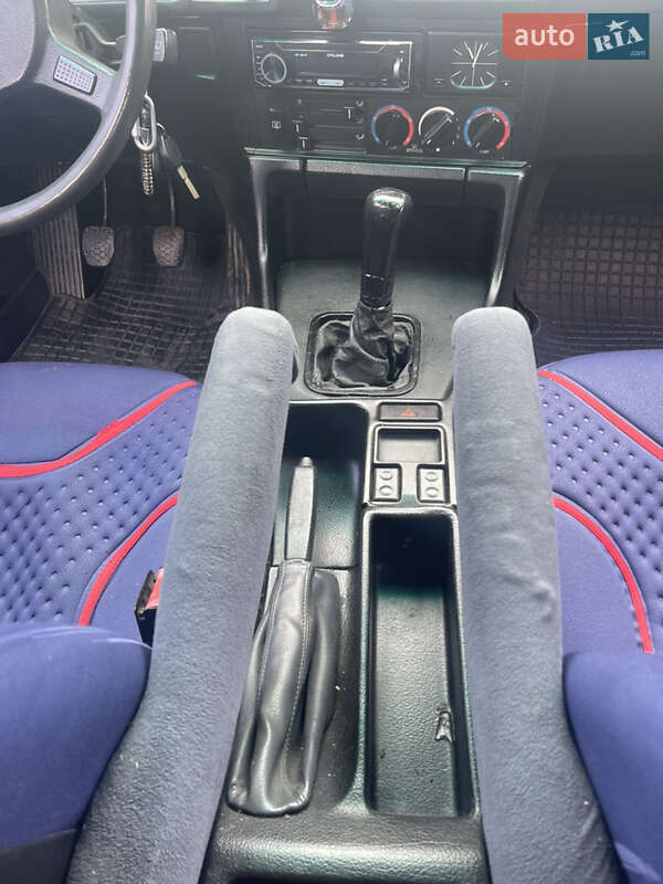 Седан BMW 5 Series 1989 в Сколе