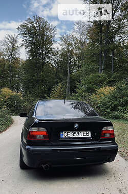 Седан BMW 5 Series 2001 в Чернівцях