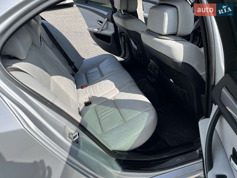 Седан BMW 5 Series 2004 в Новомосковську фото 9 Седан BMW 5 Series 2004 в Новомосковську