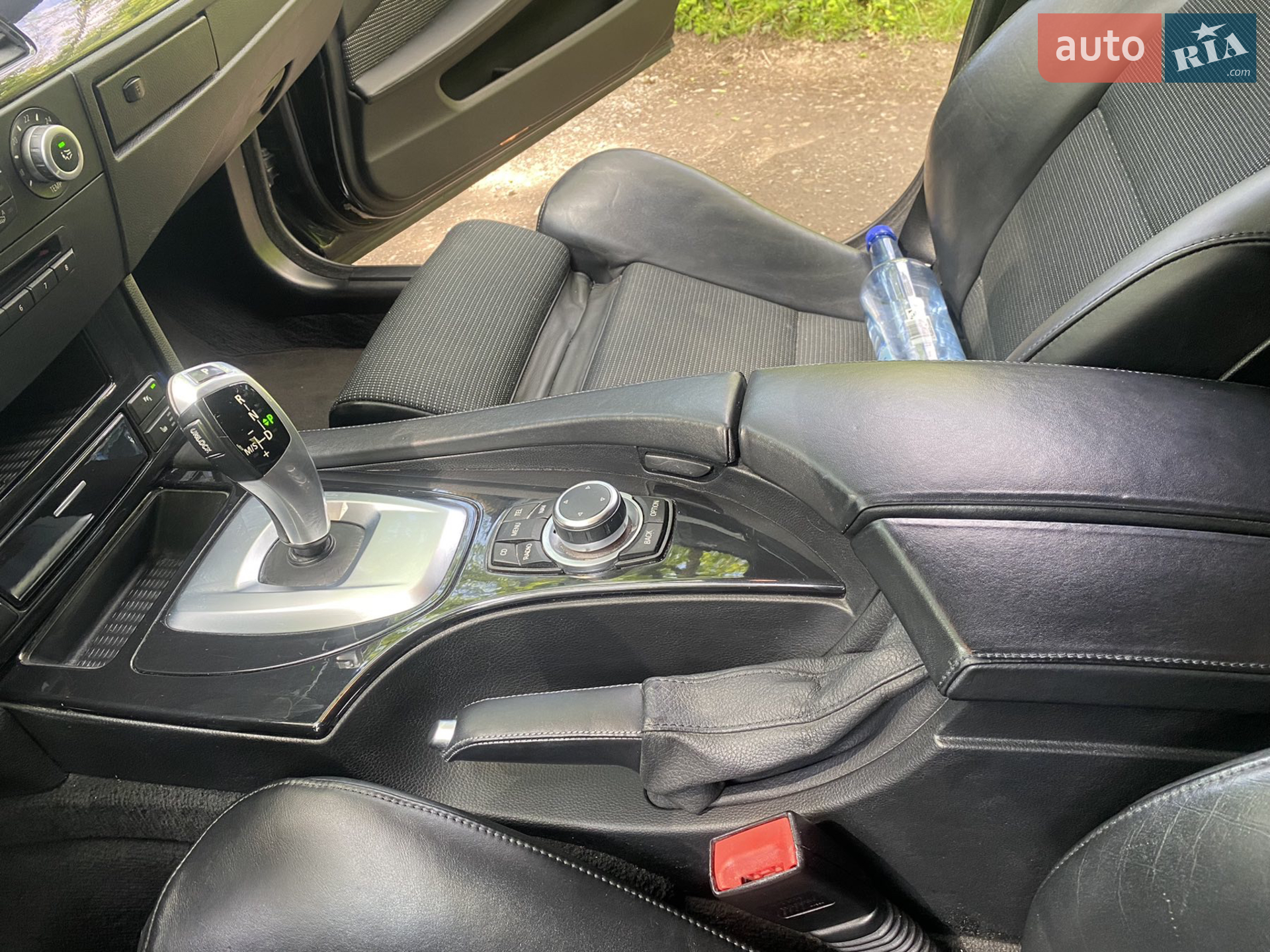 2010 BMW 5er - мініатюра 17