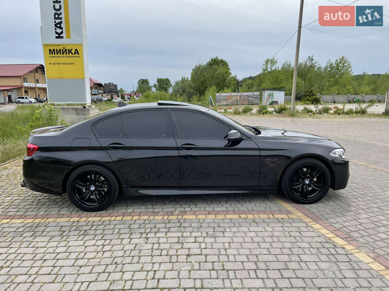 Седан BMW 5 Series 2013 в Іршаві