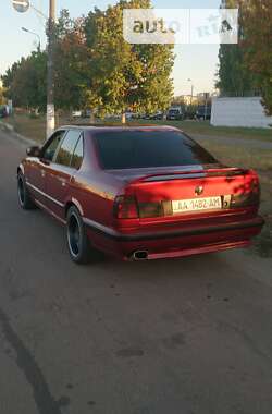 Седан BMW 5 Series 1991 в Киеве