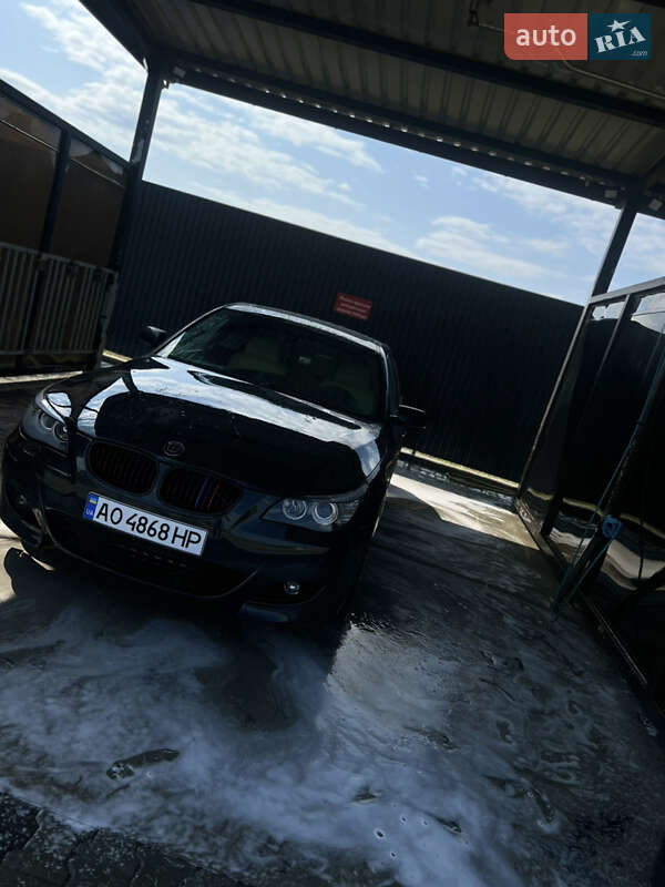 Седан BMW 5 Series 2005 в Іршаві