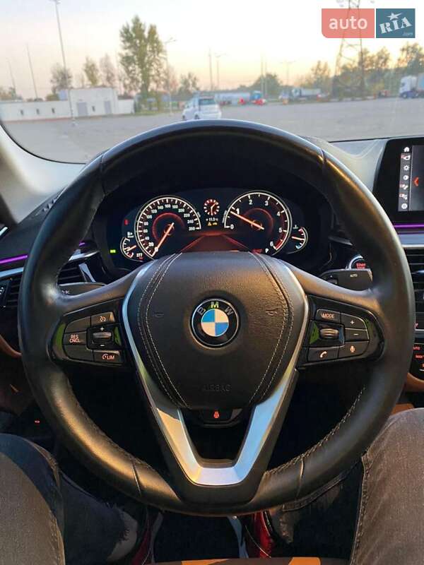 Седан BMW 5 Series 2017 в Киеве