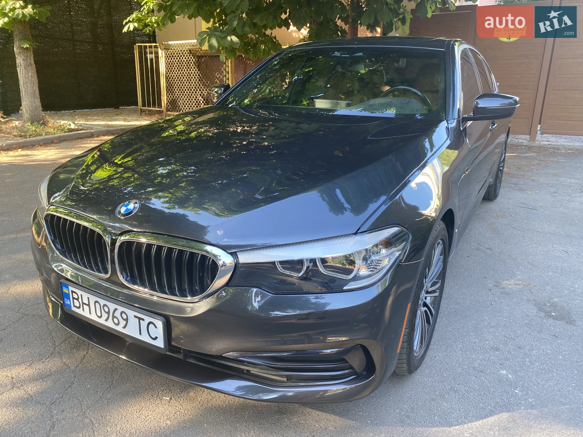 BMW 5 серії 2018 року