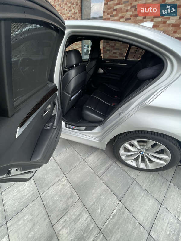 Седан BMW 5 Series 2013 в Виннице