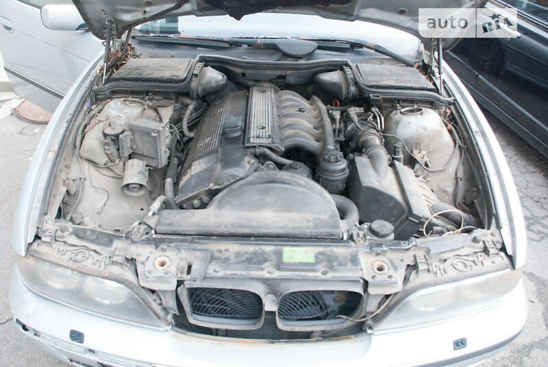 Универсал BMW 5 Series 1998 в Киеве