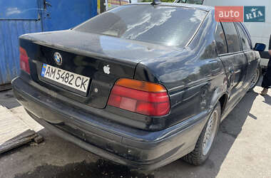 Седан BMW 5 Series 1998 в 