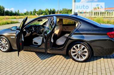 Седан BMW 5 Series 2013 в Львові