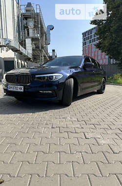 Седан BMW 5 Series 2016 в Вишневом