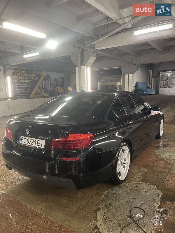 Седан BMW 5 Series 2014 в Львове
