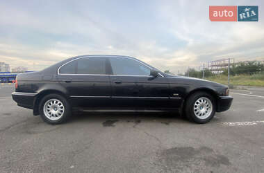 Седан BMW 5 Series 1998 в Киеве