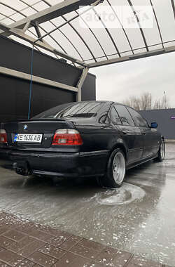 Седан BMW 5 Series 2001 в Дніпрі