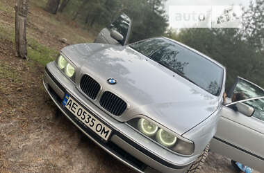 Седан BMW 5 Series 1998 в Днепре